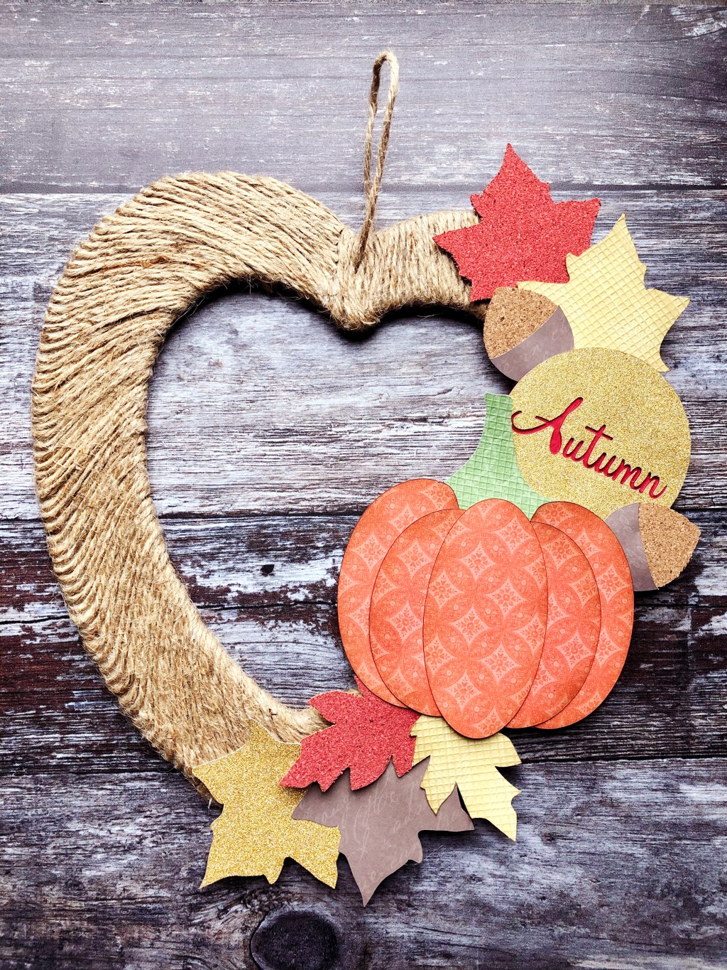 Autumn Wreath with&nbsp;Silhouette